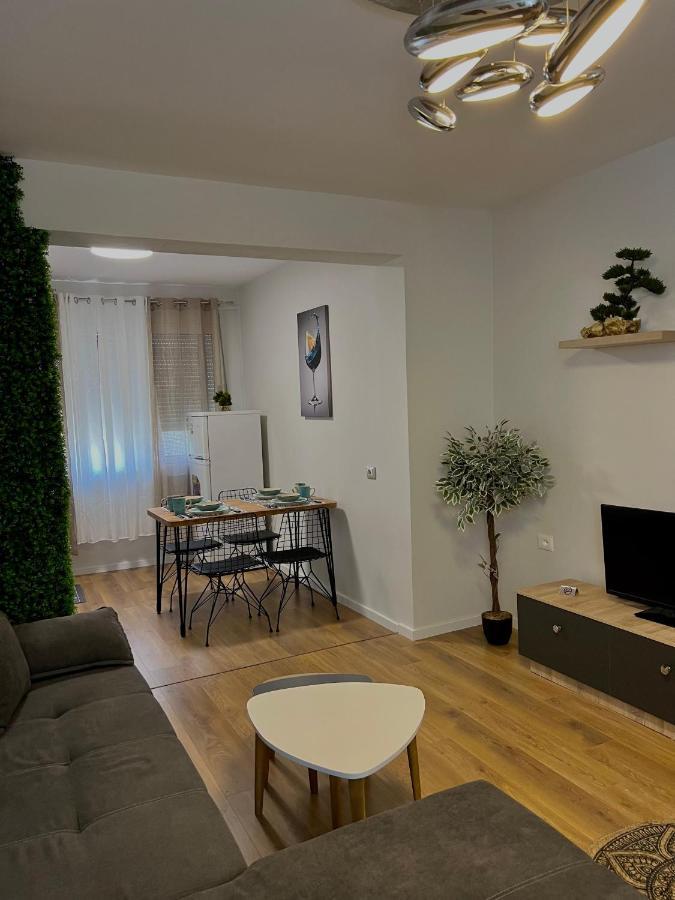 Pine Apartment Tiran Dış mekan fotoğraf
